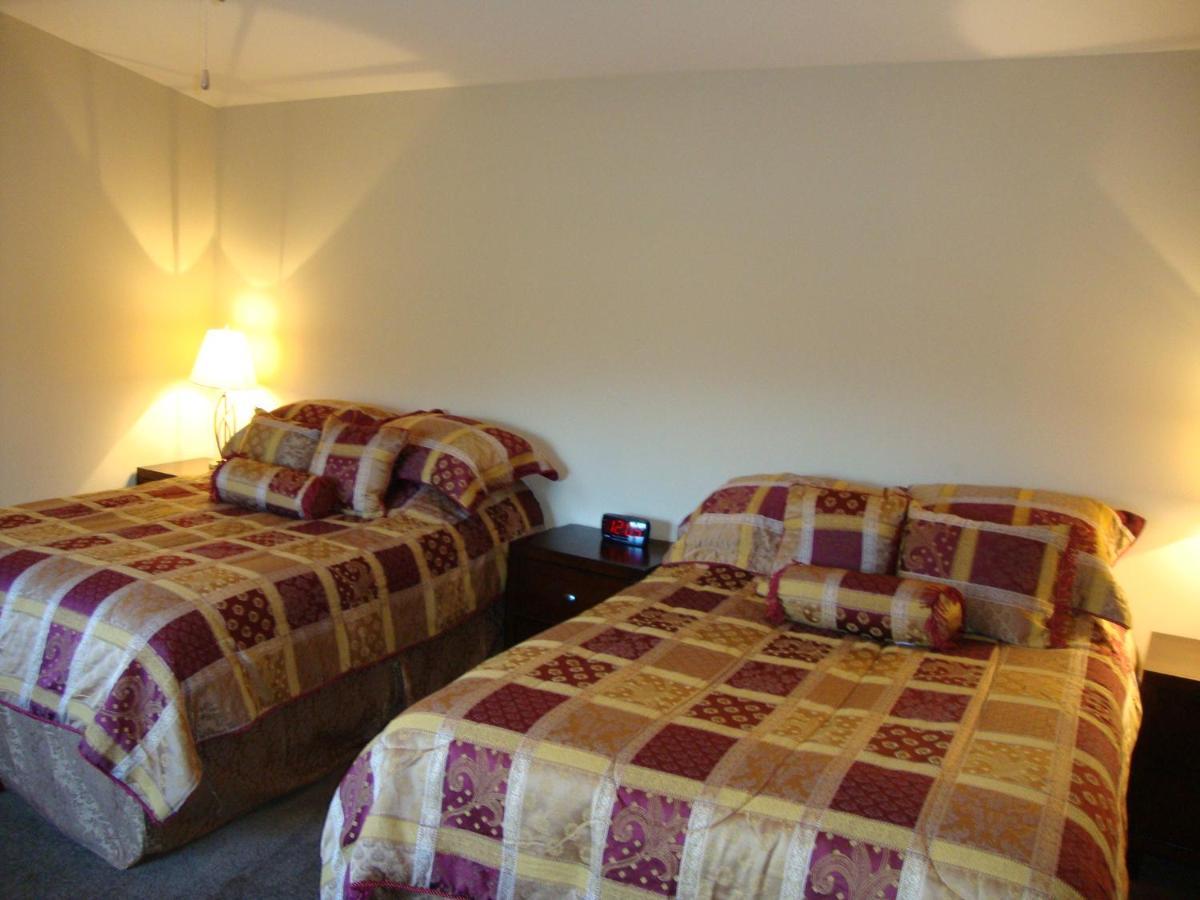 Helmcken Falls Lodge Cabin Rooms And Rv Park 克利尔沃特 外观 照片