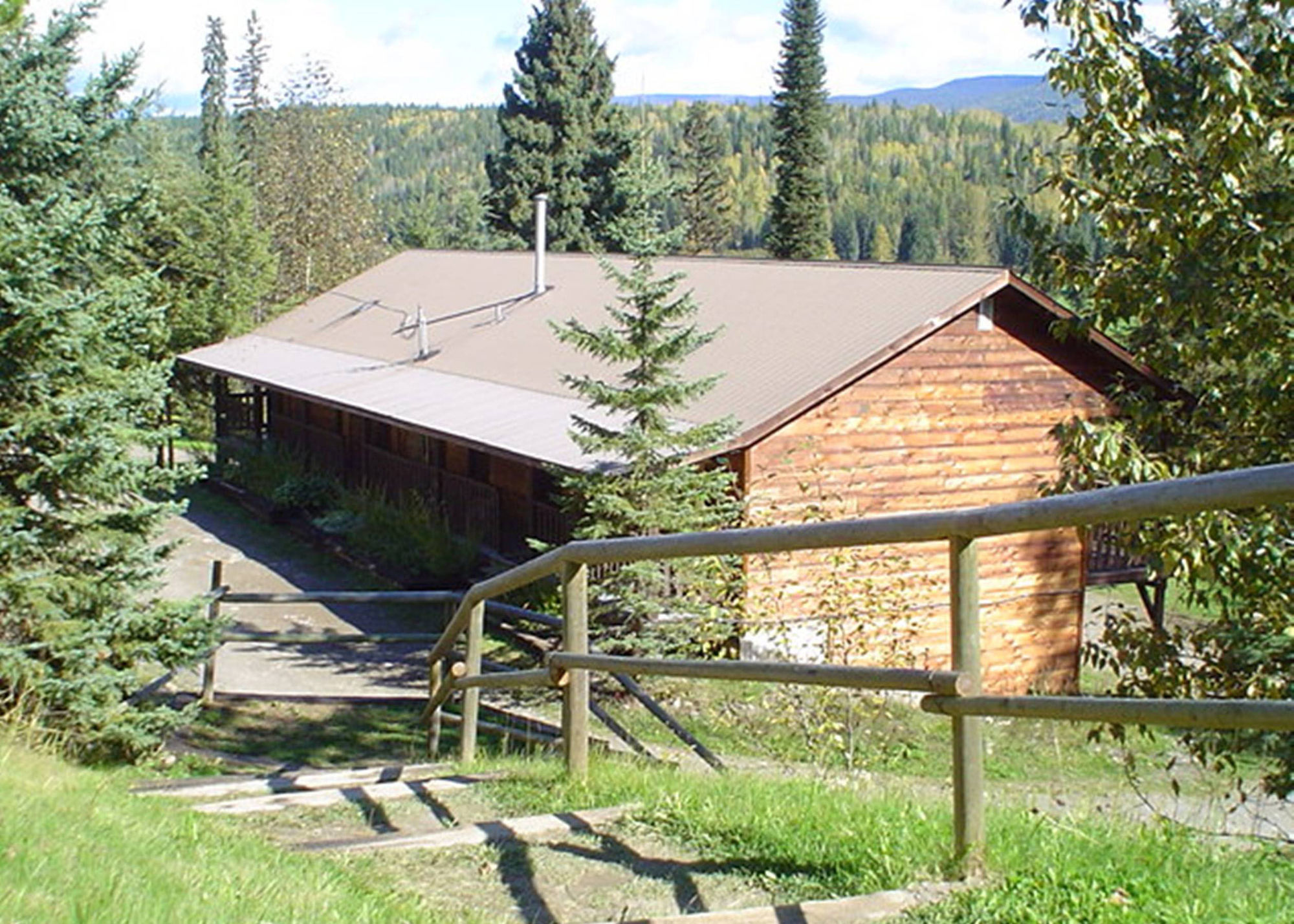 Helmcken Falls Lodge Cabin Rooms And Rv Park 克利尔沃特 外观 照片