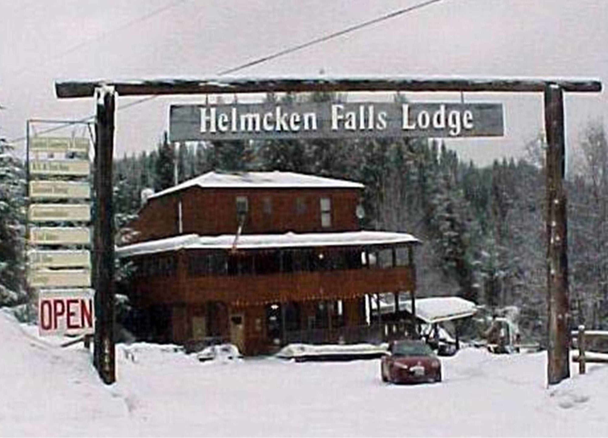 Helmcken Falls Lodge Cabin Rooms And Rv Park 克利尔沃特 外观 照片