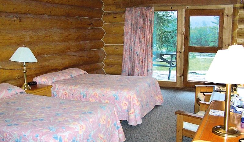 Helmcken Falls Lodge Cabin Rooms And Rv Park 克利尔沃特 外观 照片